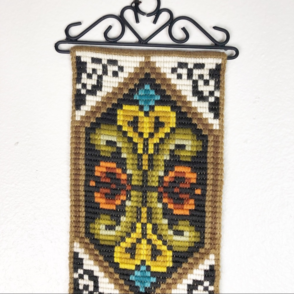 🌿 Mid Century Vintage Crochet Wall Art Colorful